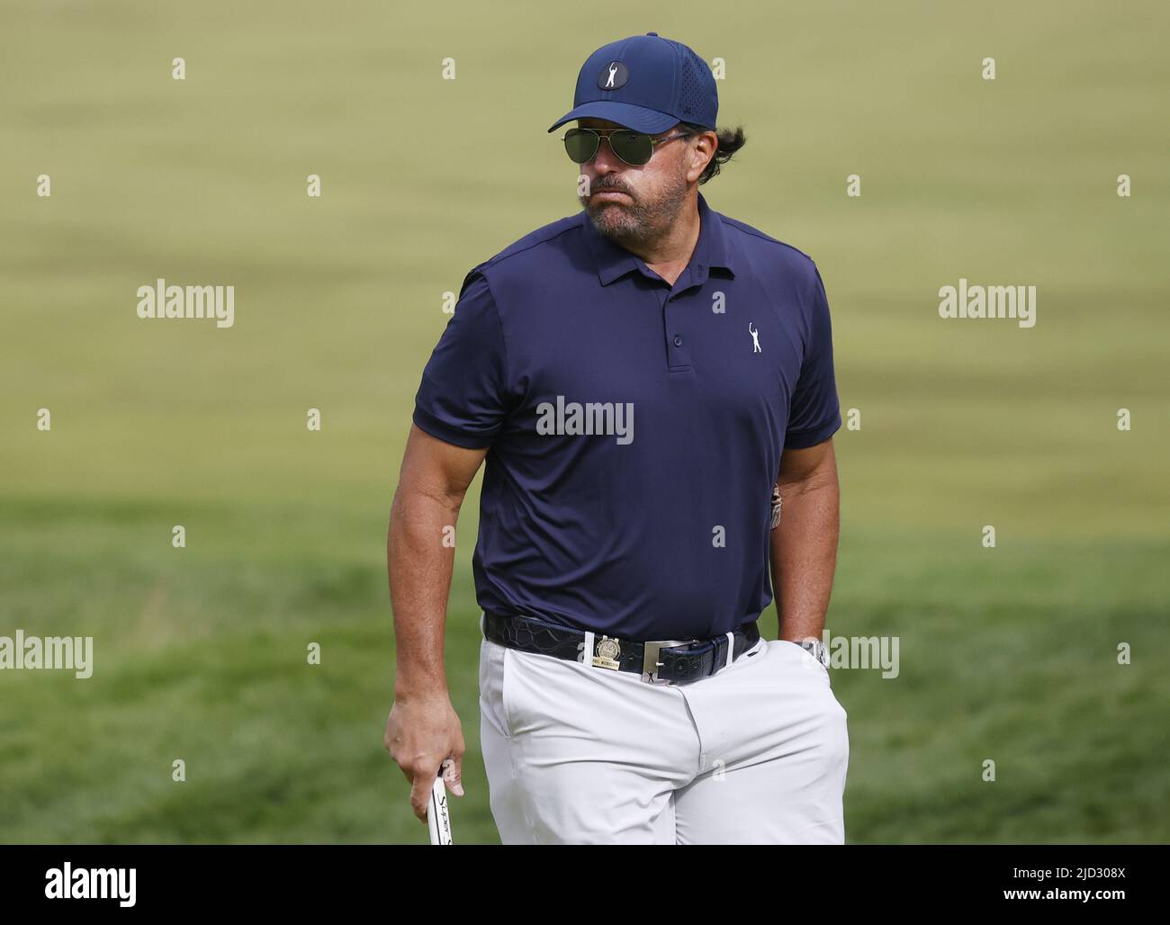 New York, USA. 17th June, 2022. Phil Mickelson holds his putter on the