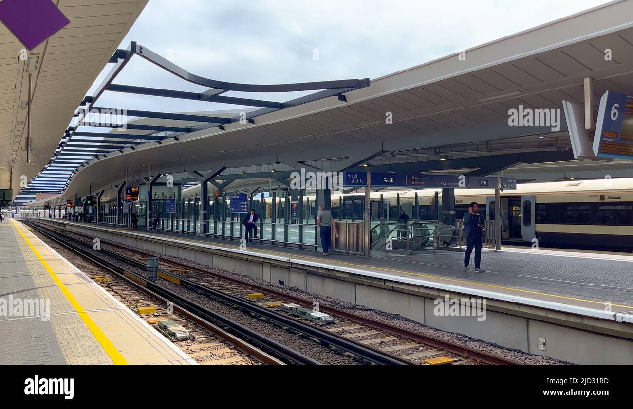 Platform at London Bridge Train Station LONDON, UK JUNE 9, 2022