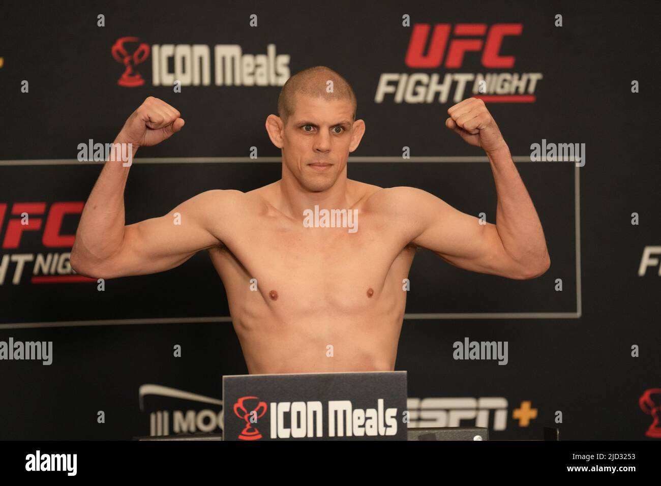 AUSTIN, TX, AUSTIN, TX, USA. 17th June, 2022. AUSTIN, TX - JUNE 17: Joe Lauzon steps on the scale for the official weigh-in at Moody Center for UFC Fight Night - Kattar vs Emmett on June 17, 2022 in AUSTIN, TX, United States. (Credit Image: © Louis Grasse/PX Imagens via ZUMA Press Wire) Stock Photo