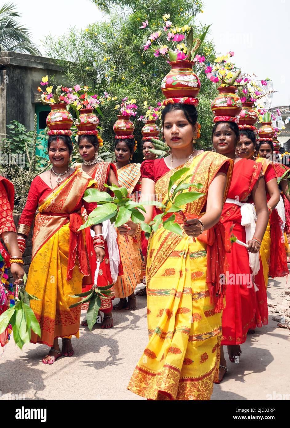 Dance group in traditional dress performs guests at Asha Deep Trust in Kolkata, India Stock Photo