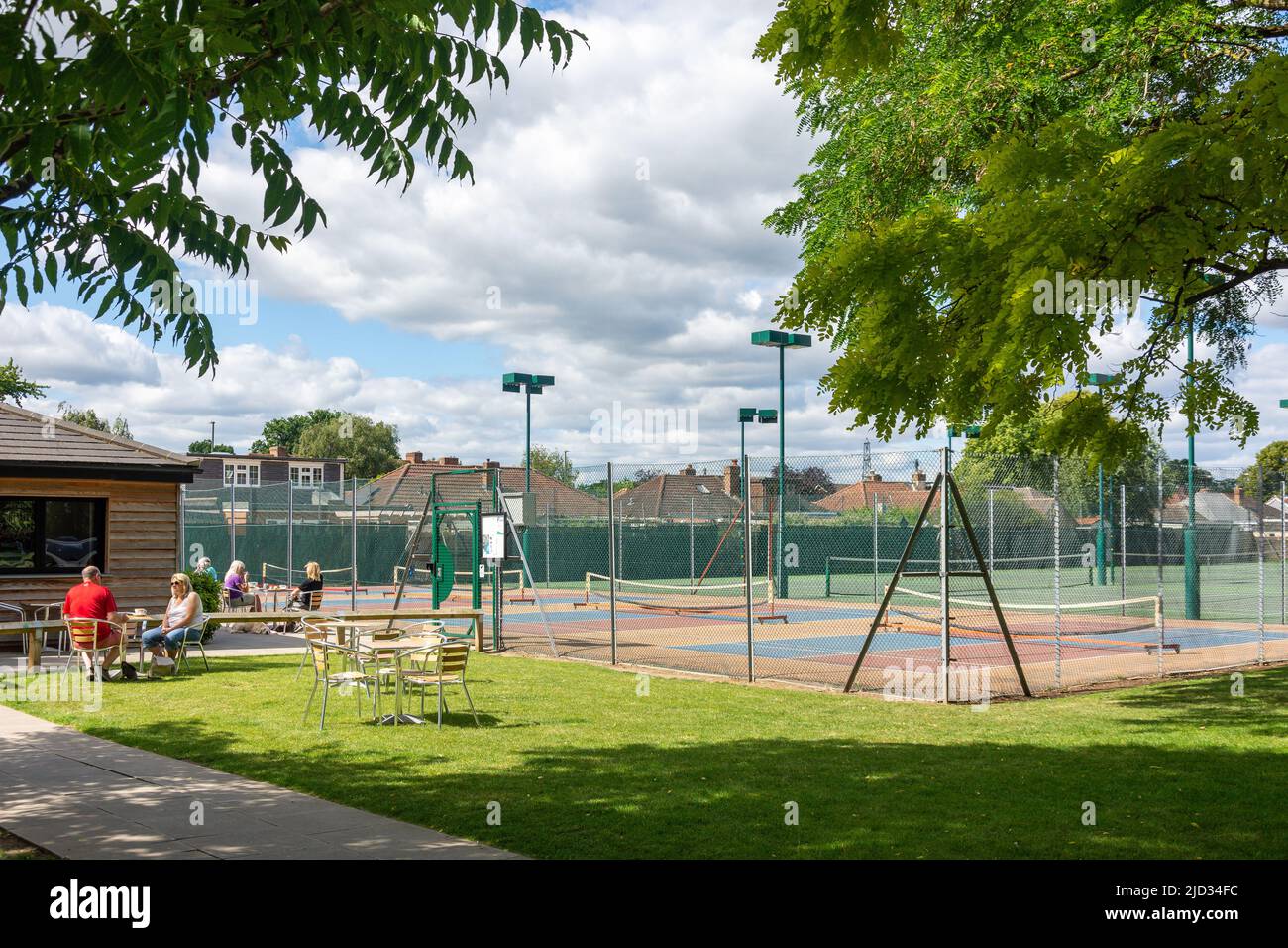 Spelthorne Community Tennis Centre and 96 Degrees Coffee Shop at Fordbridge Park, Kingston Road, Ashford, Surrey, England, United Kingdom Stock Photo