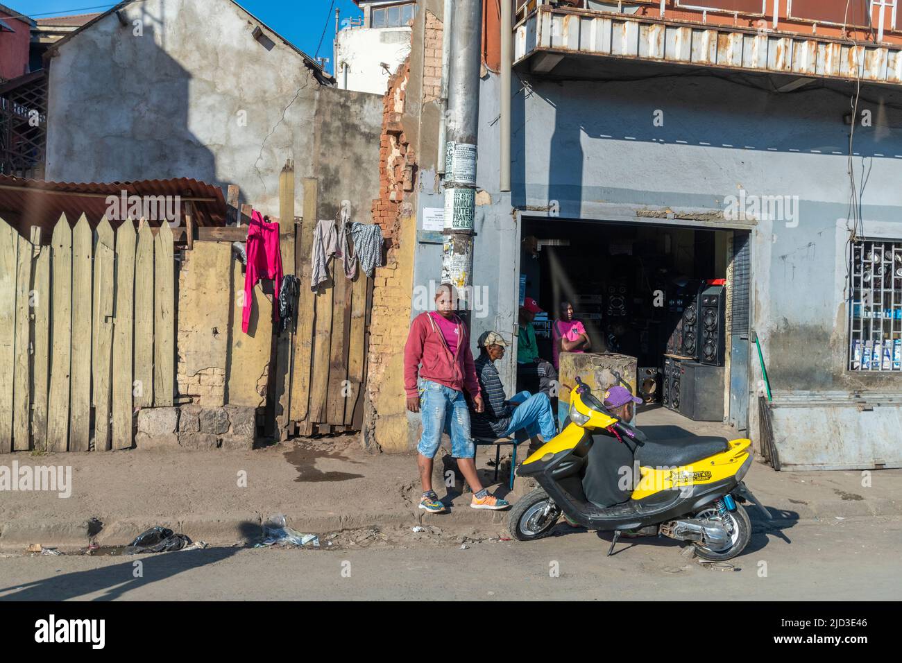 Streetlife in Antananarivo, Madagascar Stock Photo Alamy