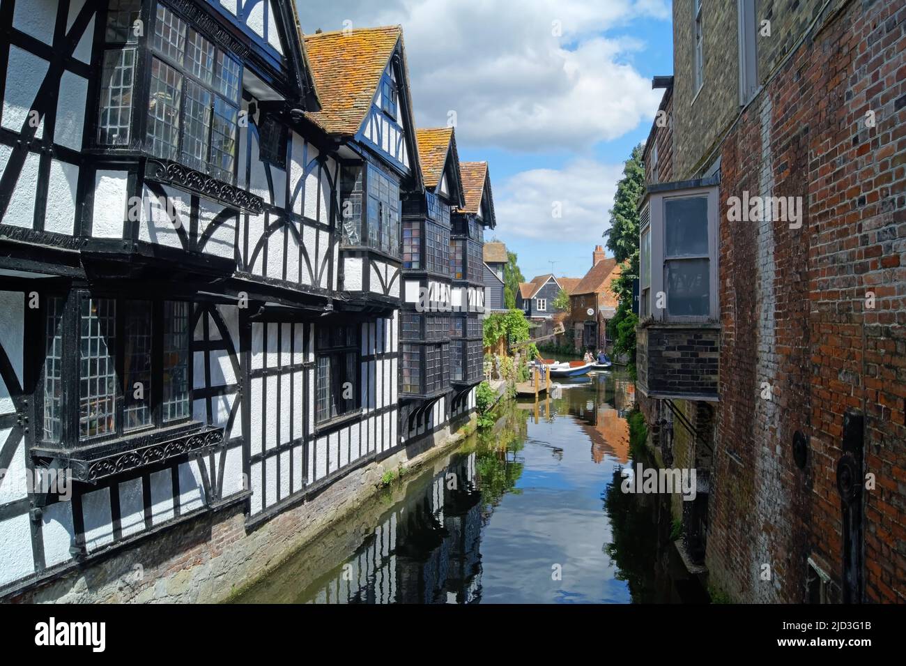 UK, Kent, Canterbury, Old Weavers House and Great Stour River from High Street Bridge. Stock Photo