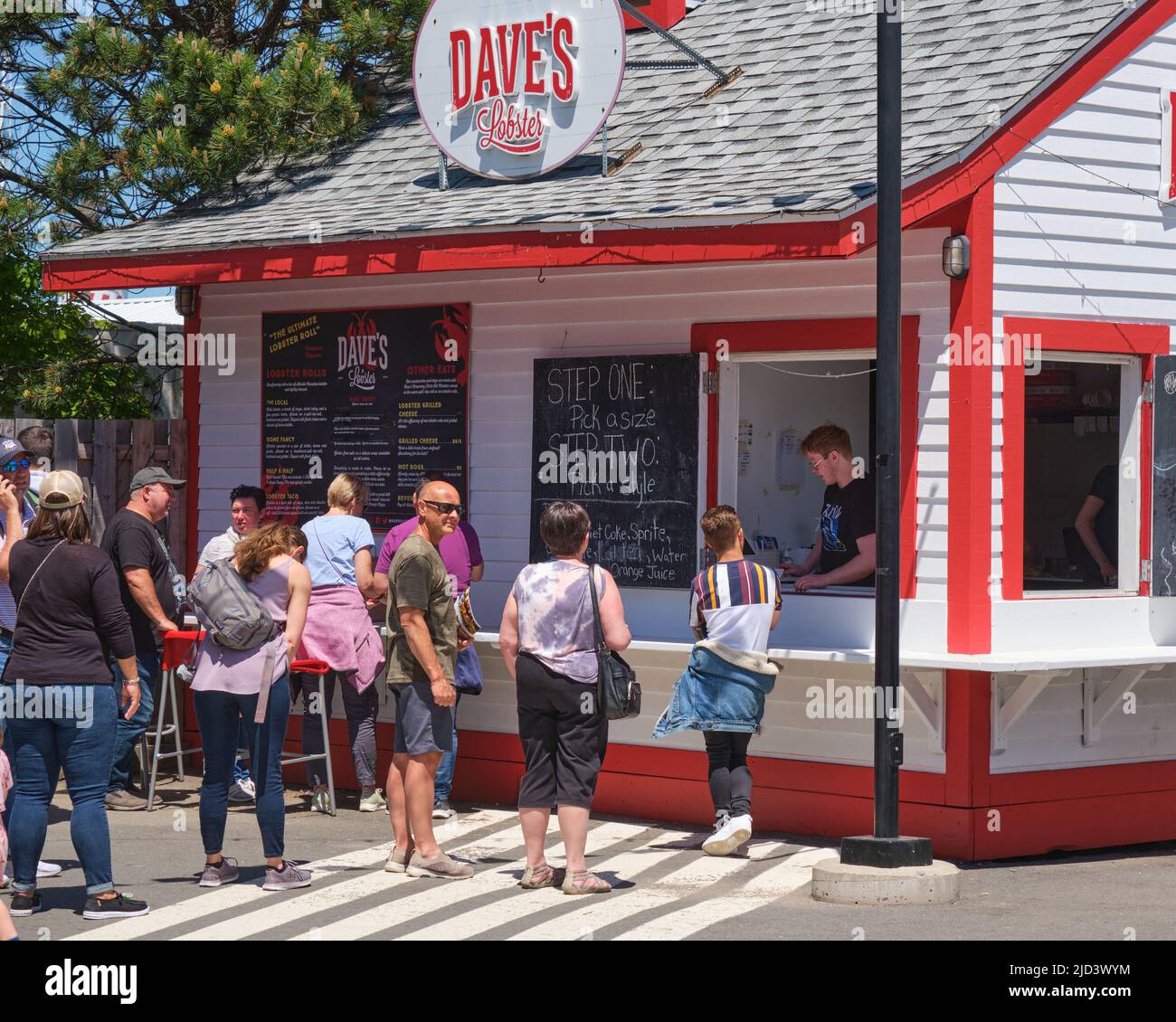 Famous lobster roll hires stock photography and images Alamy