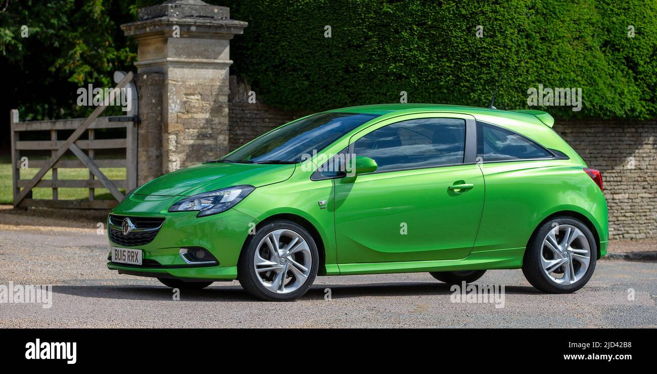 Vauxhall corsa green hi-res stock photography and images - Alamy