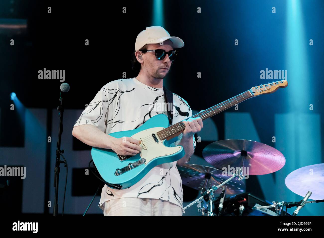 joe-mcgillveray-guitarist-with-scottish-indie-rock-band-the-snuts-who