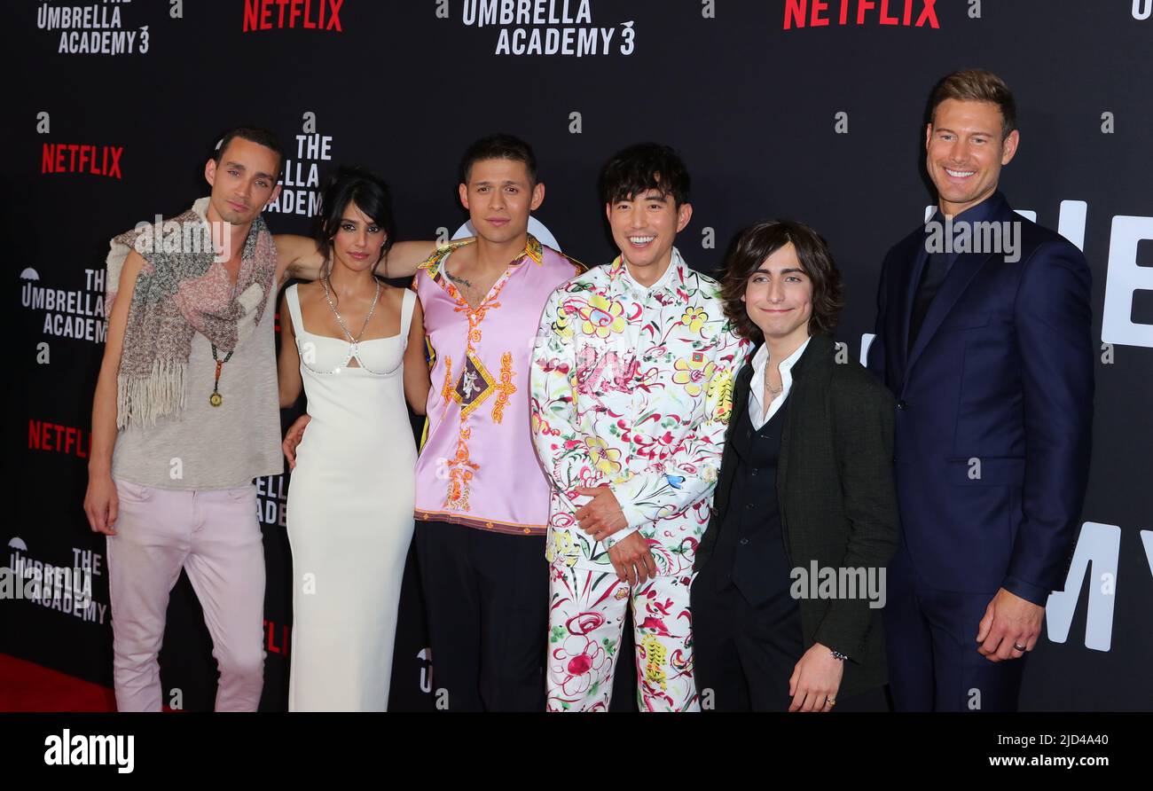 California, USA. 17th June, 2022. West Hollywood, USA. 17th June, 2022. Robert Sheehan, Ritu