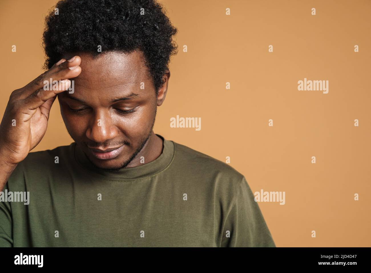 Downward looking head hi-res stock photography and images - Alamy