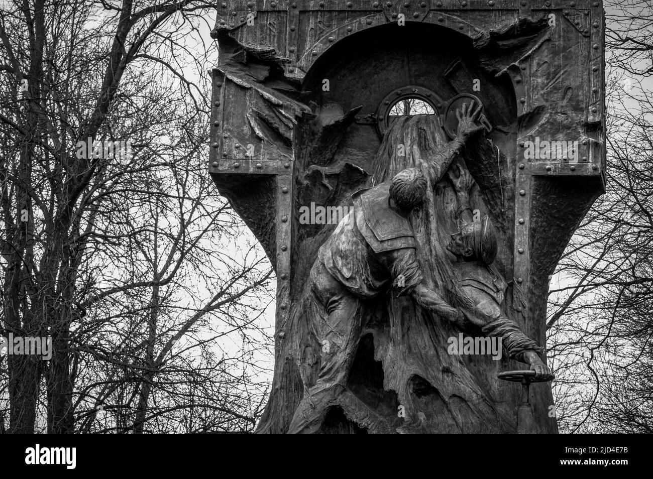 Monument to the torpedo boat Steregushchiy. Drowning seamen. Black and white. Stock Photo