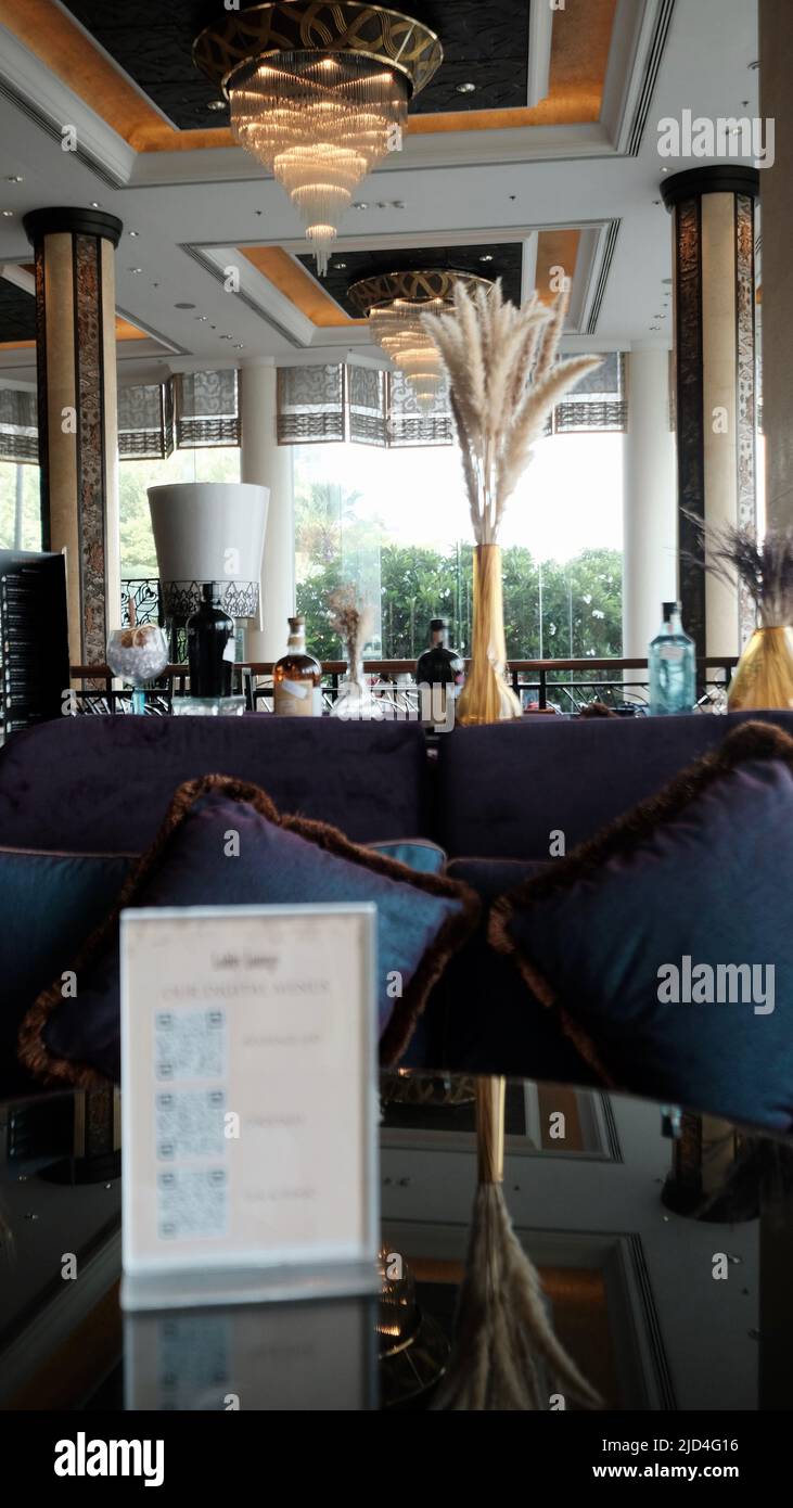 Shangri-La Hotel Lobby Coffee Shop Bang Rak Bangkok Thailand Stock ...