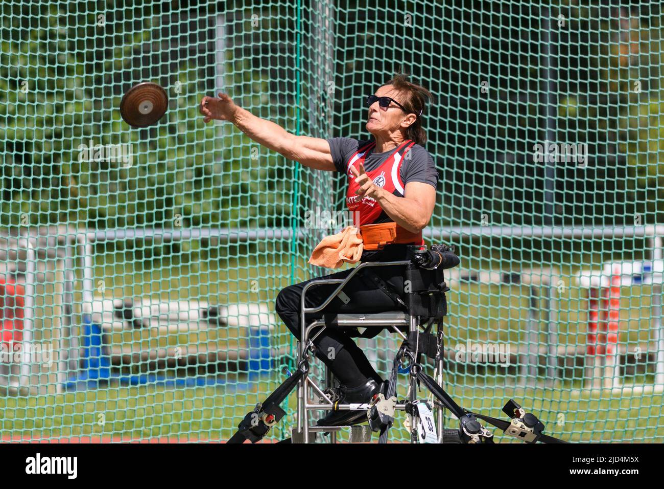 Wheelchair discus hires stock photography and images Alamy