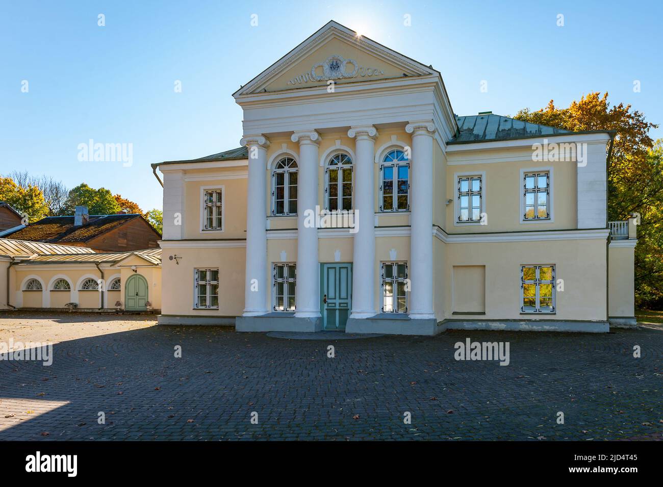 Neo-Classical Style Architecture, image size:1300x955