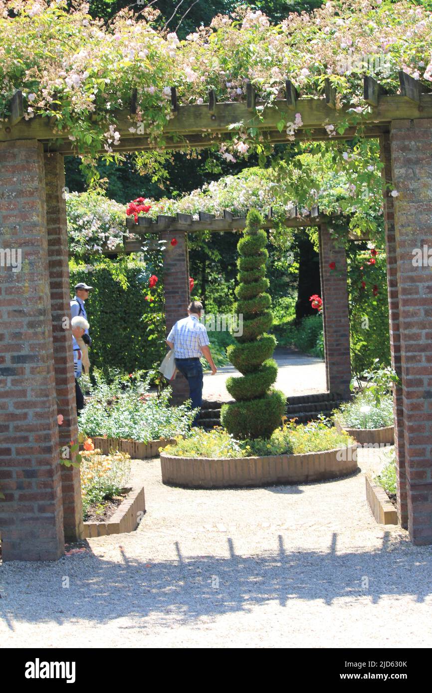 Arcen castle garden hires stock photography and images Alamy