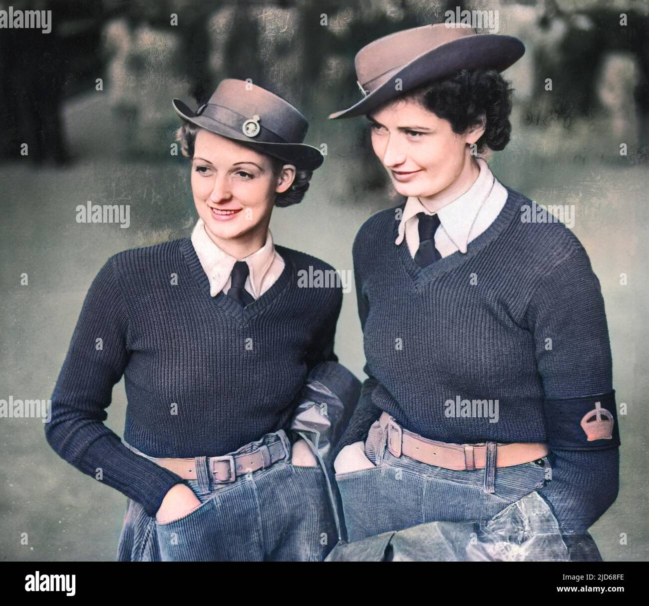Womens land army uniform hi-res stock photography and images - Alamy