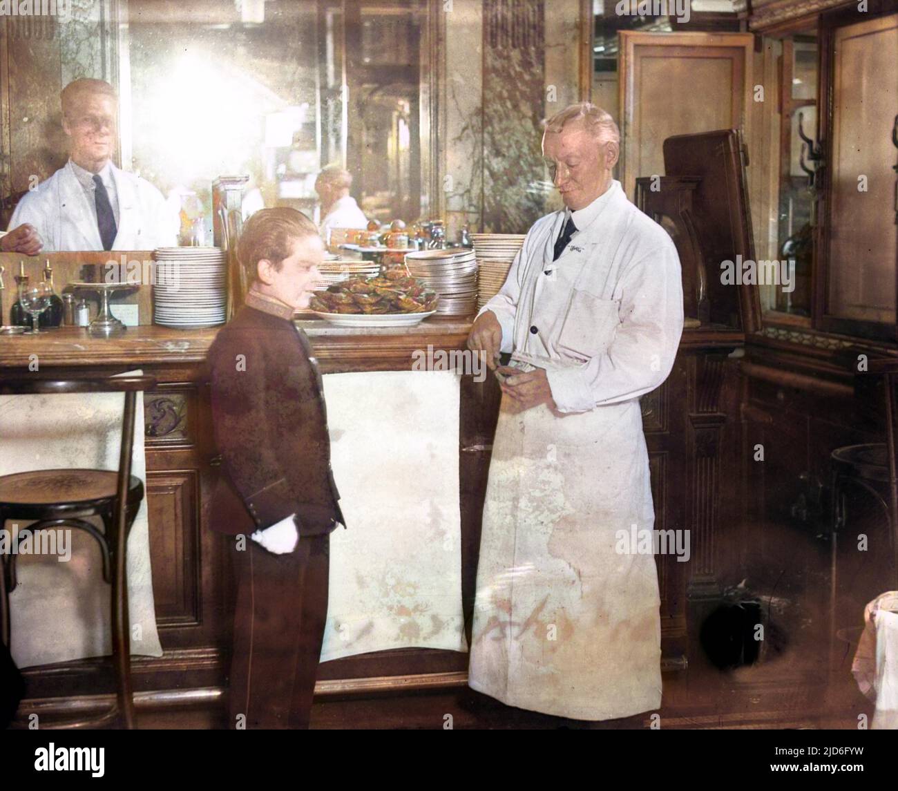 Scott's Oyster Bar, in the West End of London. Colourised version of : 10168955       Date: 1930s Stock Photo