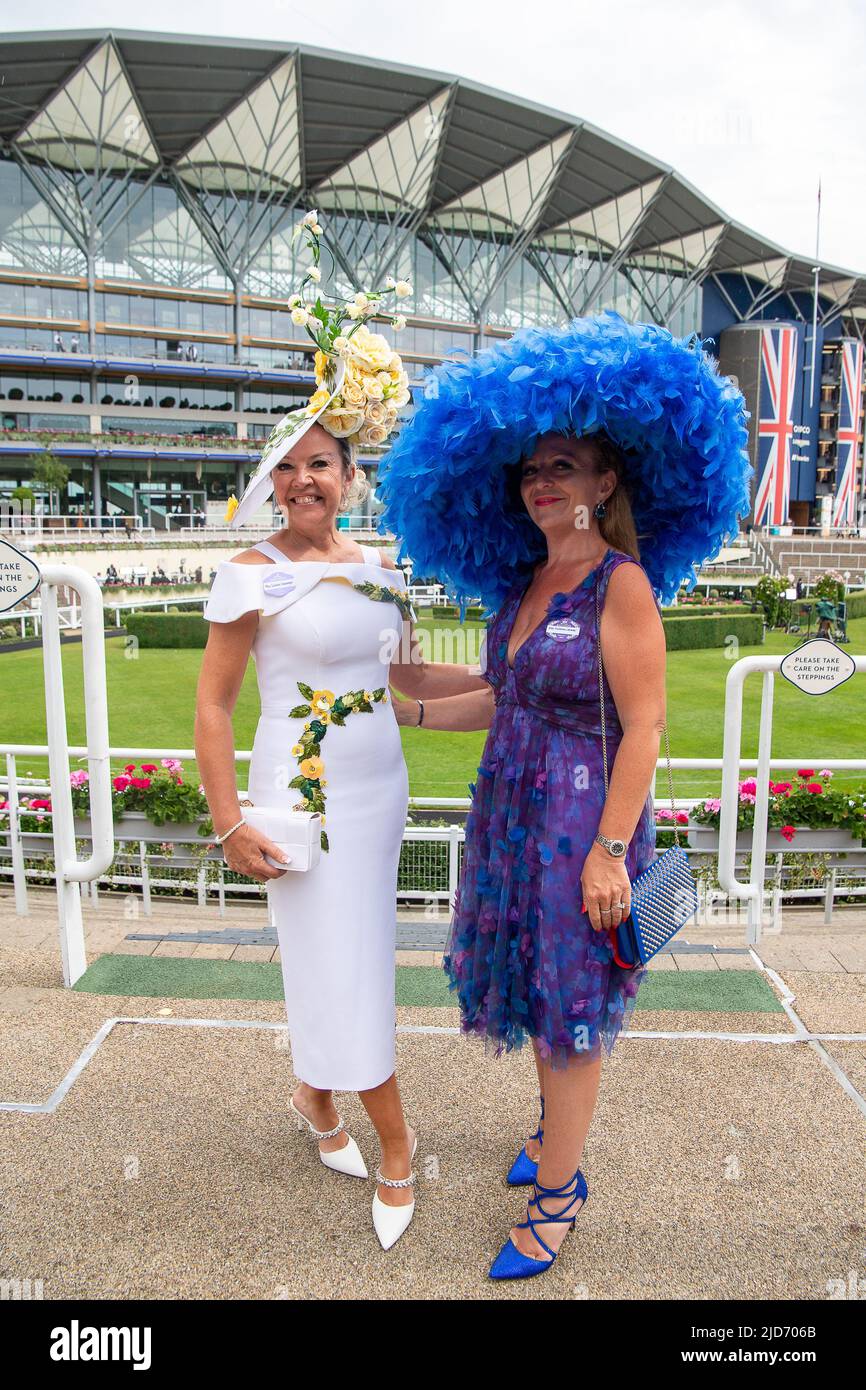 Ascot, Berkshire, UK. 18th June, 2022. Milliner Viv Jenner, wears a large blue feathered pink hat to Royal Ascot. Credit: Maureen McLean/Alamy Live News Stock Photo