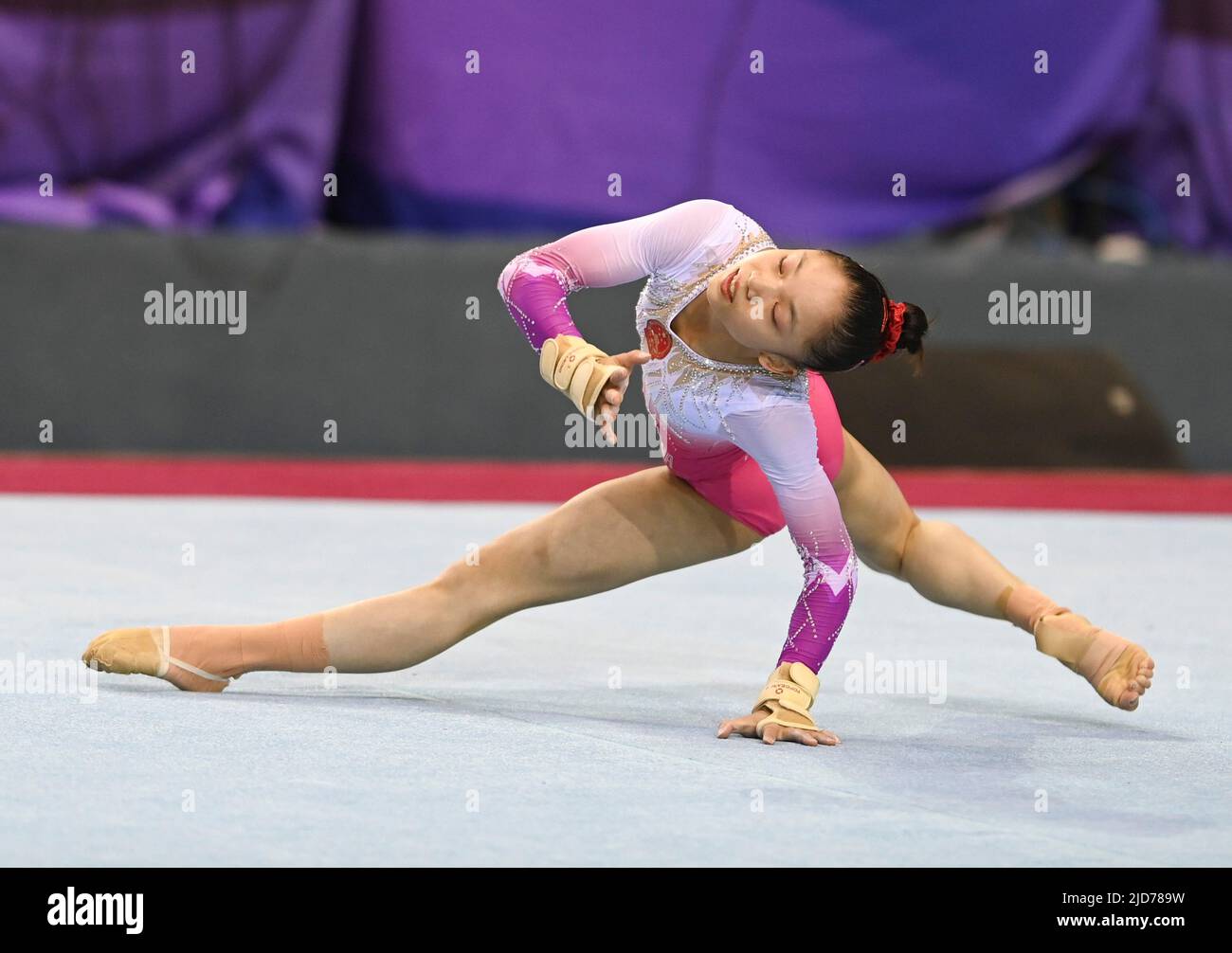 Doha. 18th June, 2022. Wu Ran of China competes during the women's ...