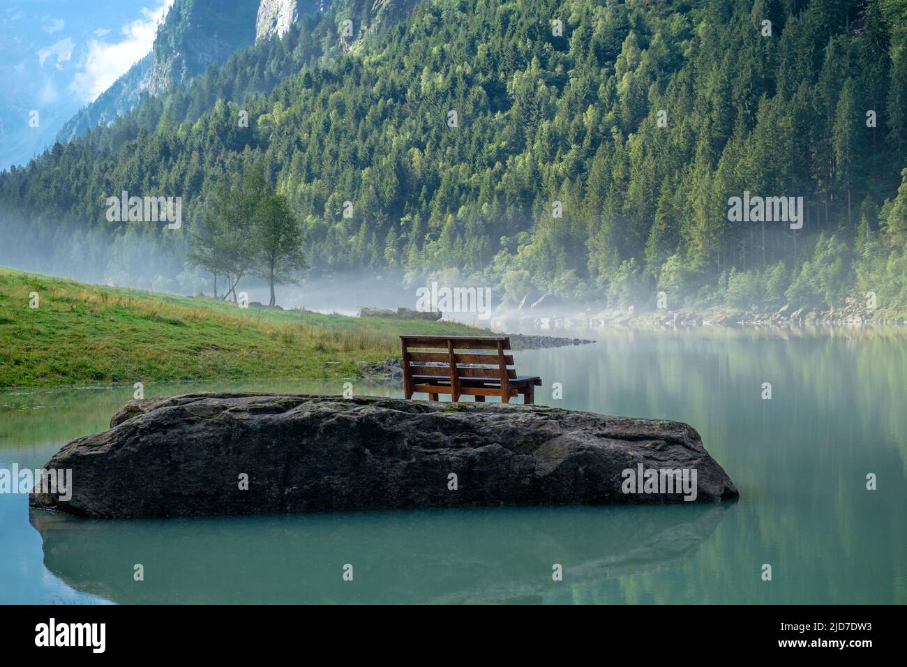 Sitzgelegenheit hi-res stock photography and images - Alamy