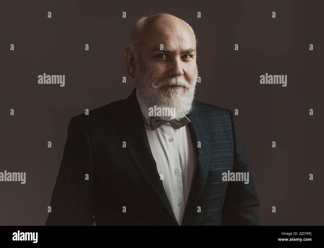 Bearded old man stand hi-res stock photography and images - Alamy