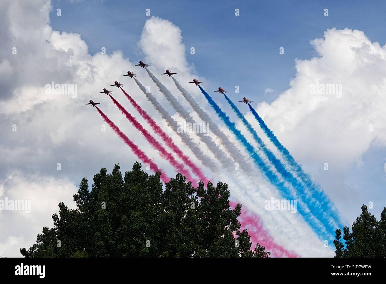 Queen's Jubilee Red Arrows fly past Stock Photo
