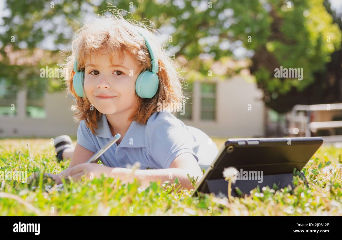 Kid distance learning concept. Distance education, child on online ...