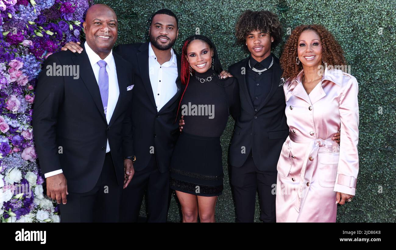 Los Angeles, USA. 18th June 2022. LOS ANGELES, CALIFORNIA, USA - JUNE 18: Rodney Peete, RJ Peete (Rodney Peete Jr.), Ryan Elizabeth Peete, Roman Peete and Holly Robinson Peete arrive at HollyRod Foundation's DesignCare 2022 Gala held at RJ's Place on June 18, 2022 in Los Angeles, California, United States. (Photo by Xavier Collin/Image Press Agency) Credit: Image Press Agency/Alamy Live News Stock Photo