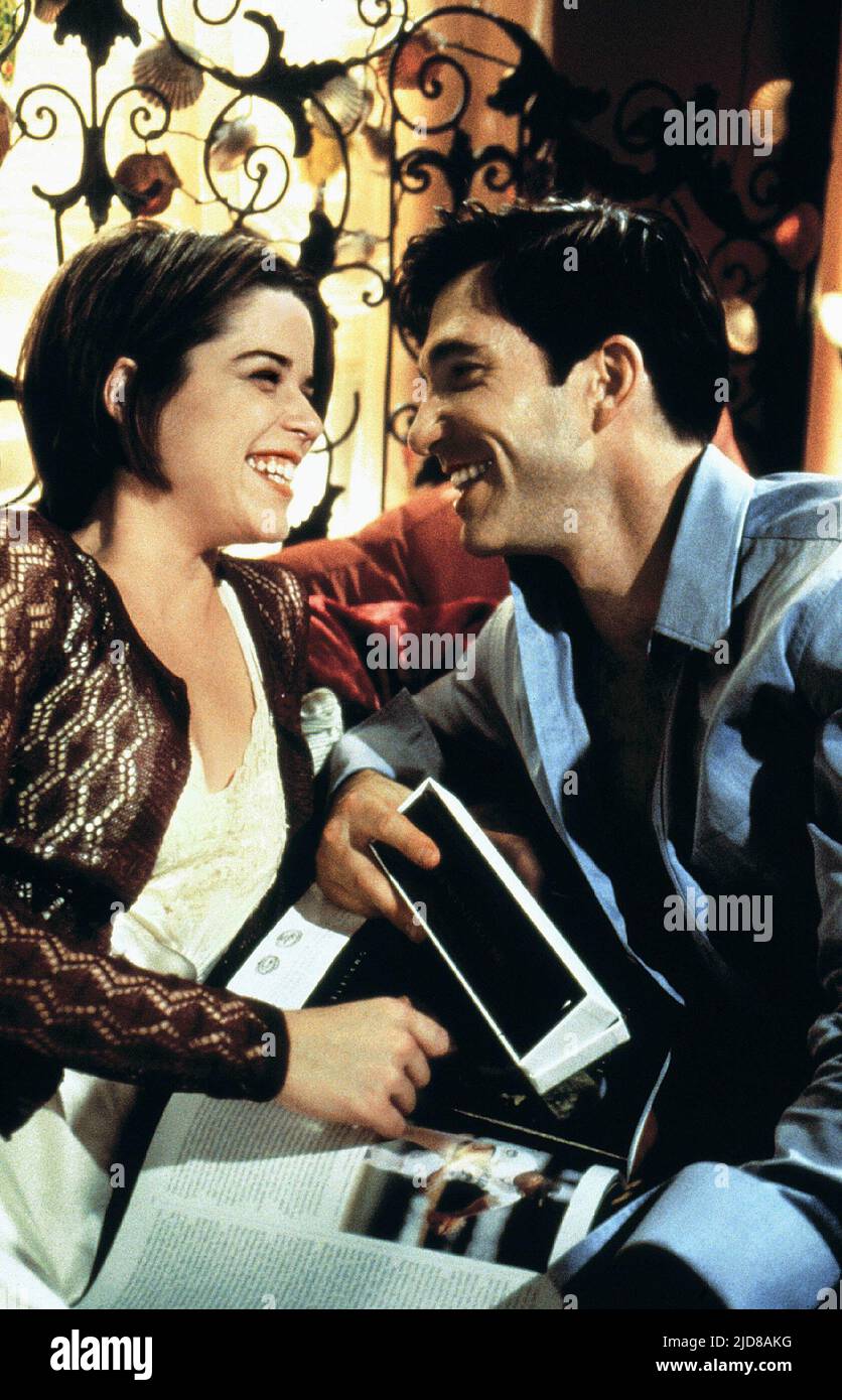 Neve campbell dylan mcdermott three hi-res stock photography and images -  Alamy