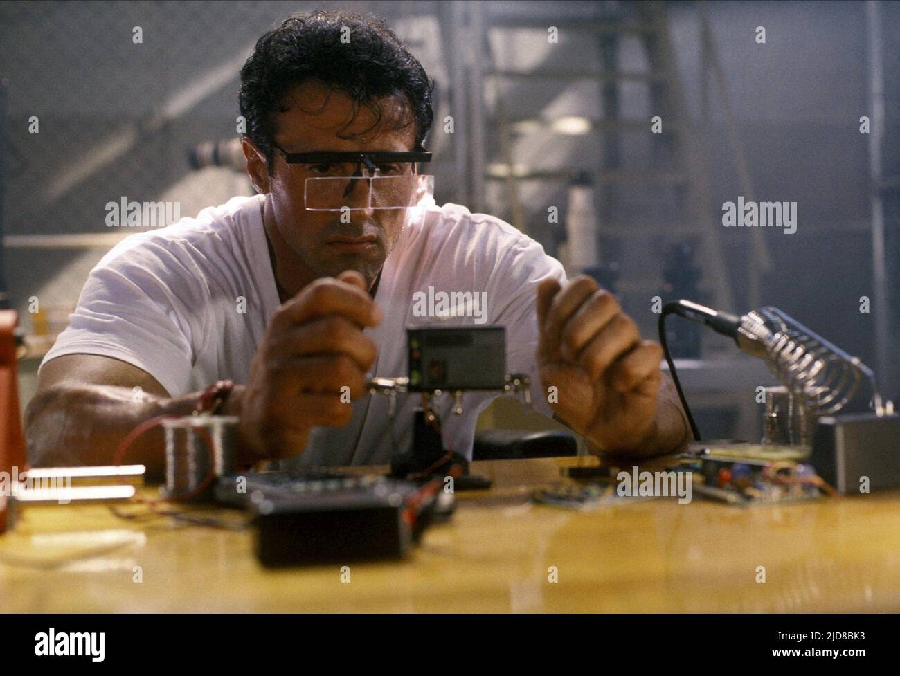 SYLVESTER STALLONE, THE SPECIALIST, 1994 Stock Photo