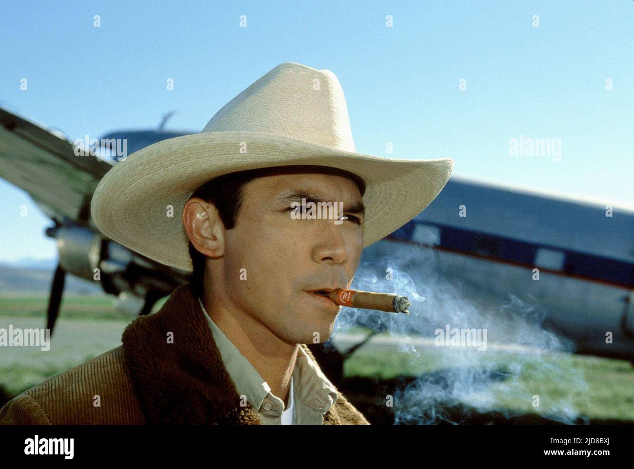 LOU DIAMOND PHILLIPS, BATS, 1999 Stock Photo Alamy