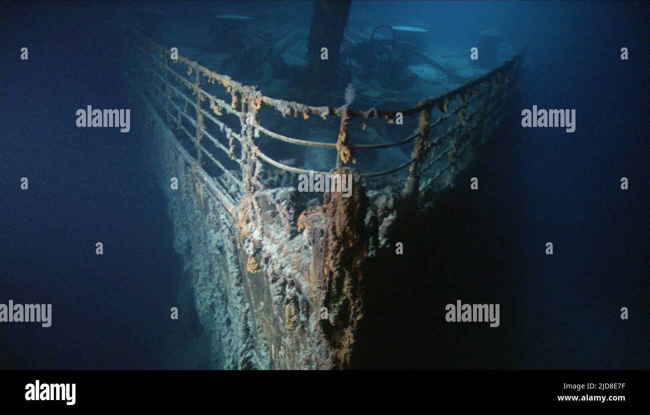 THE SUNKEN TITANIC'S BOW, GHOSTS OF THE ABYSS, 2003, Stock Photo
