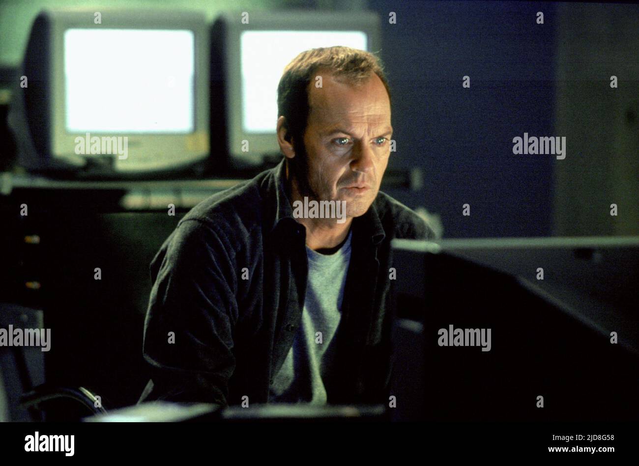 MICHAEL KEATON, WHITE NOISE, 2005 Stock Photo - Alamy