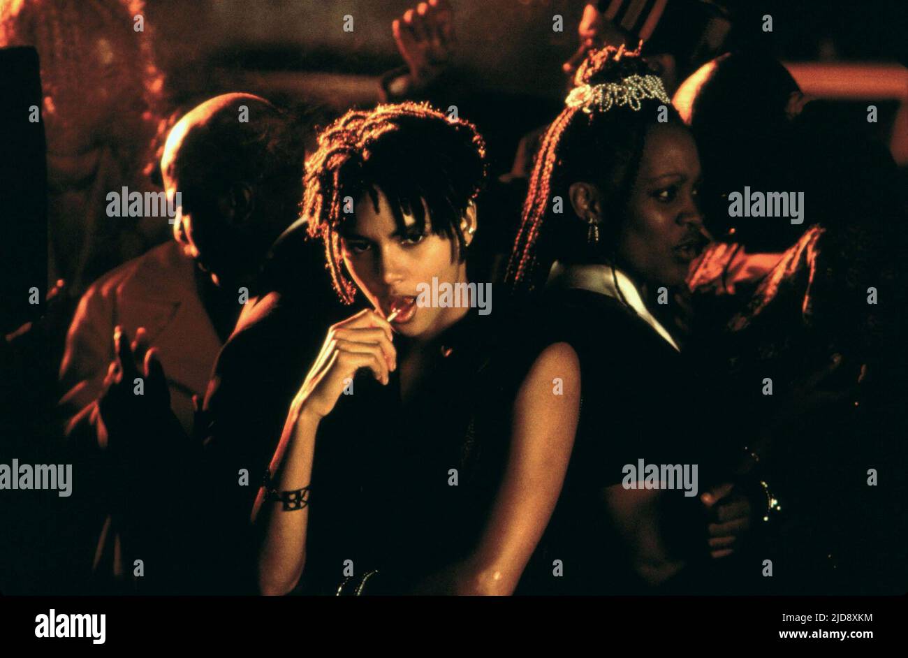 Bulworth halle berry nina hi-res stock photography and images - Alamy