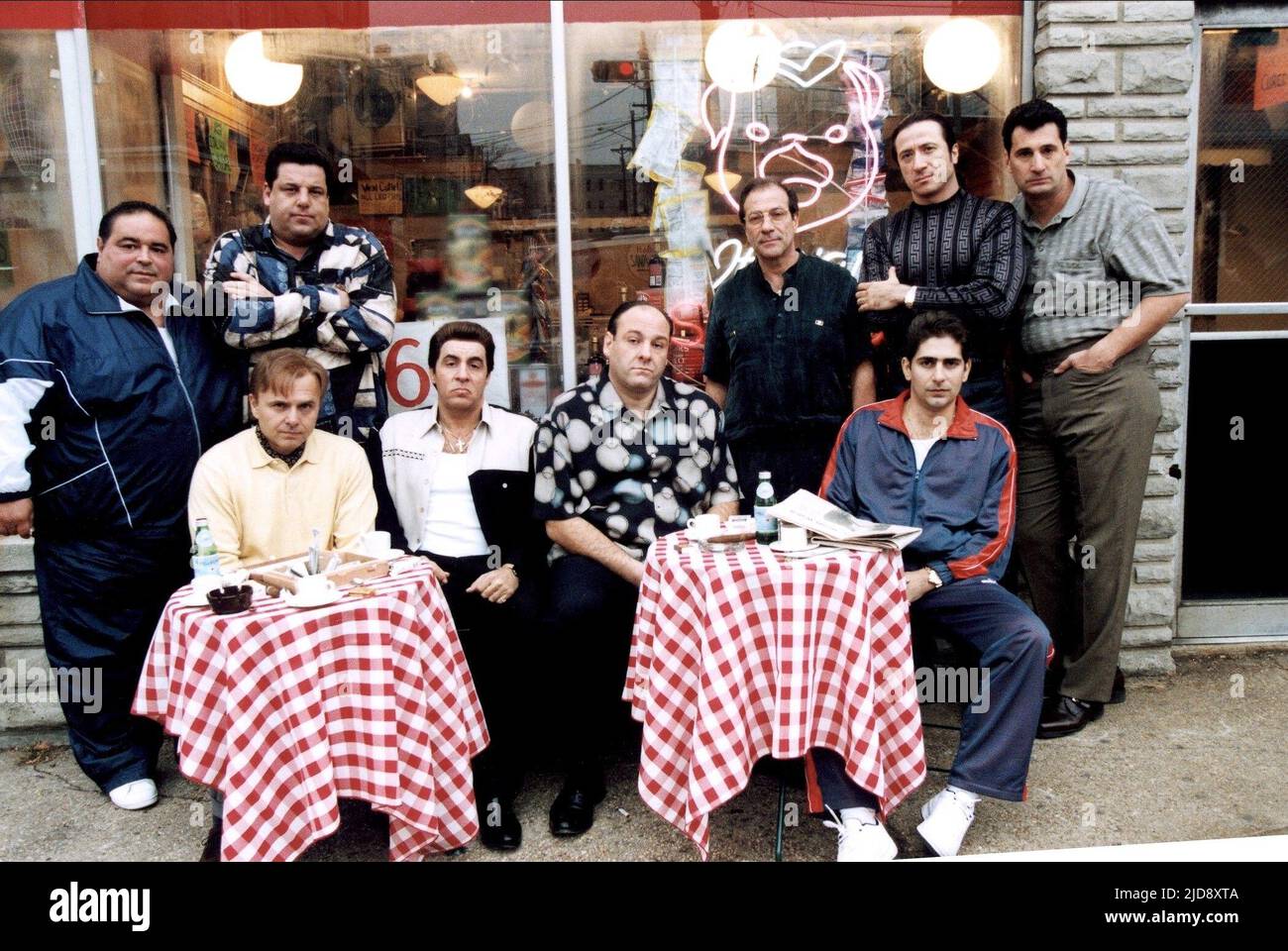 GANNASCOLI,PANTOLIANO,ZANDT,GANDOLFINI,GRIMALDI,IMPERIOLI,CASTELLUCCIO,FUNARO, THE SOPRANOS : SEASON 1, 1999, Stock Photo