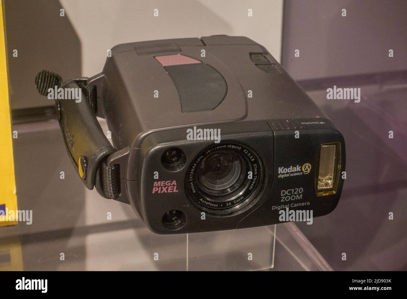 Kodak dc120 hires stock photography and images Alamy