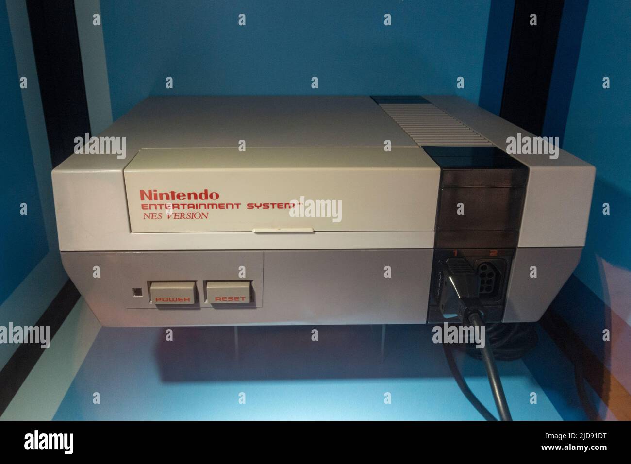 Nintendo nes hi-res stock photography and images - Alamy