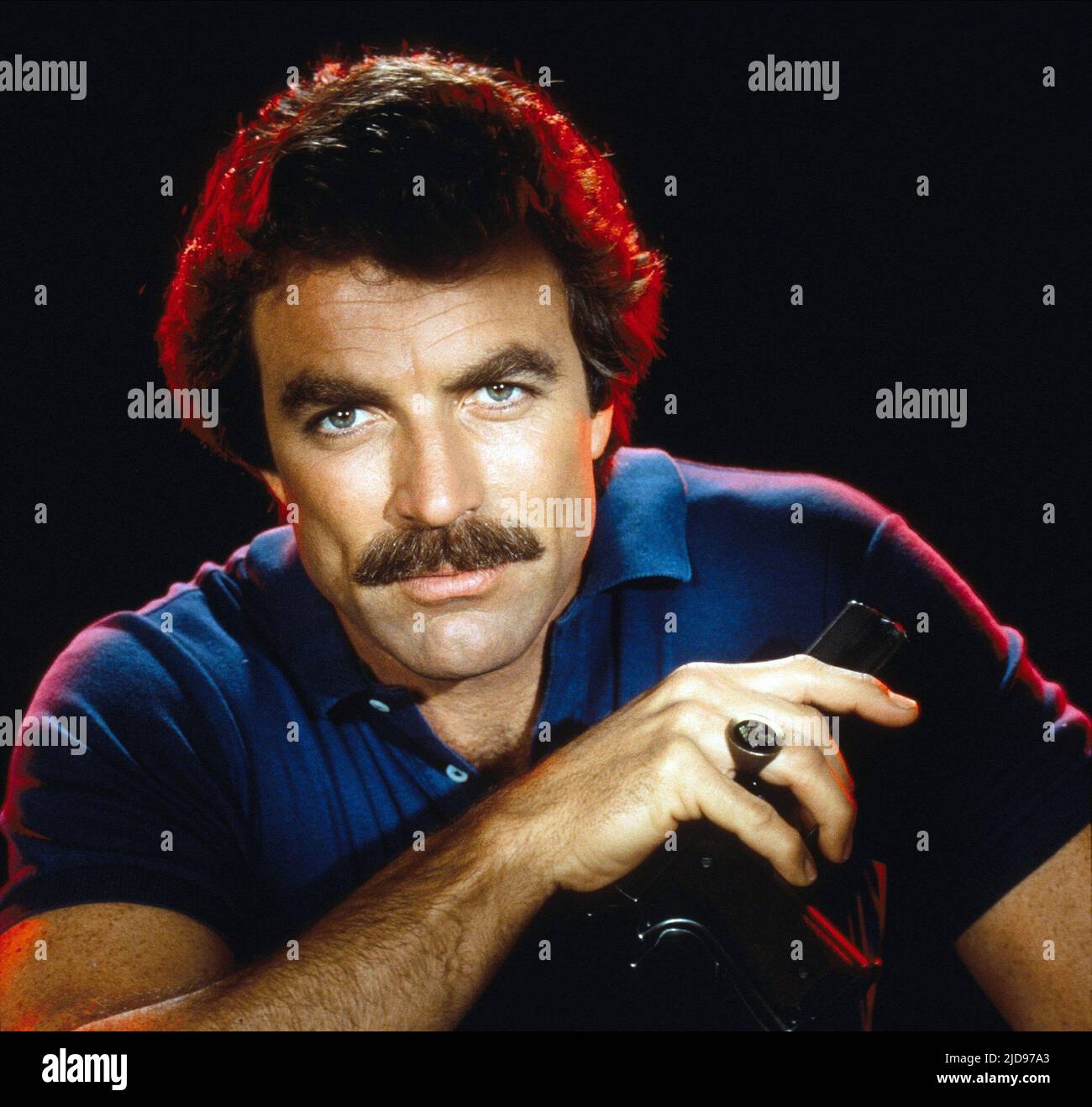 Tom selleck magnum p i (1980) hi-res stock photography and images - Alamy