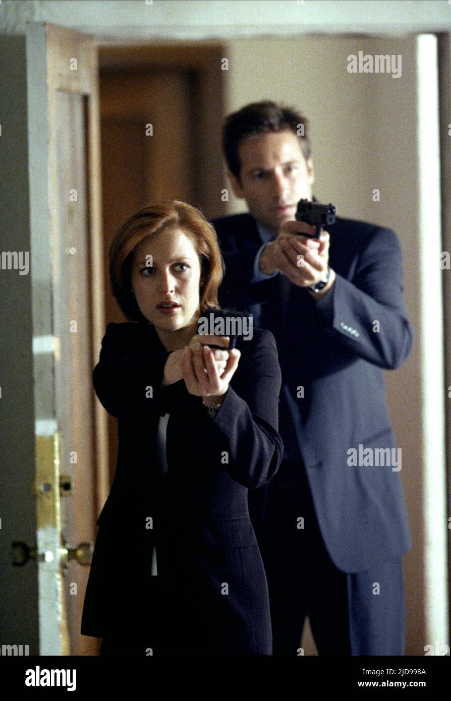 ANDERSON,DUCHOVNY, THE X FILES, 1993, Stock Photo