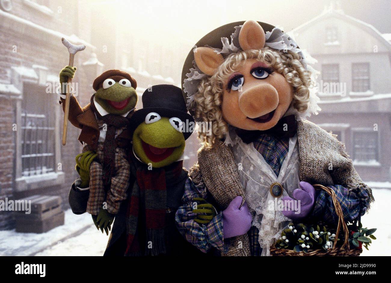 TIM,FROG,PIGGY, THE MUPPET CHRISTMAS CAROL, 1992, Stock Photo