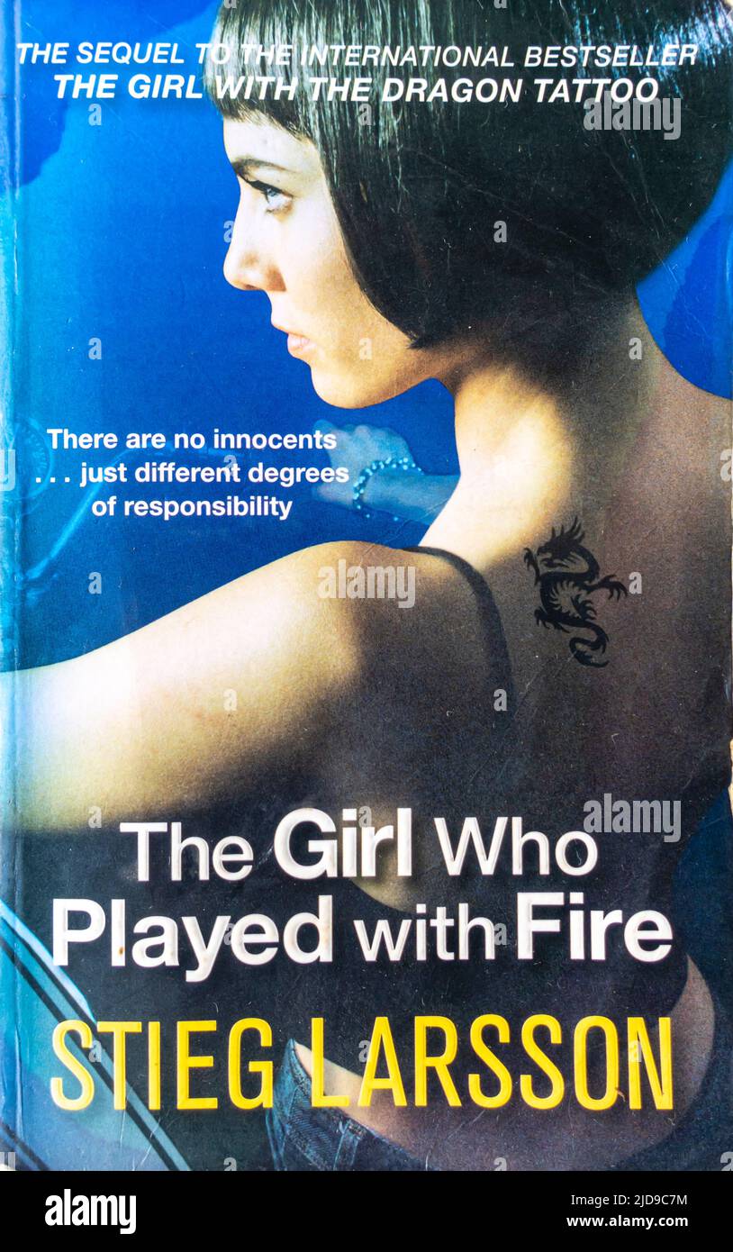 Livro The Girl Who Played With Fire de Stieg Larsson em Inglês, Livro  Nunca Usado 44885359