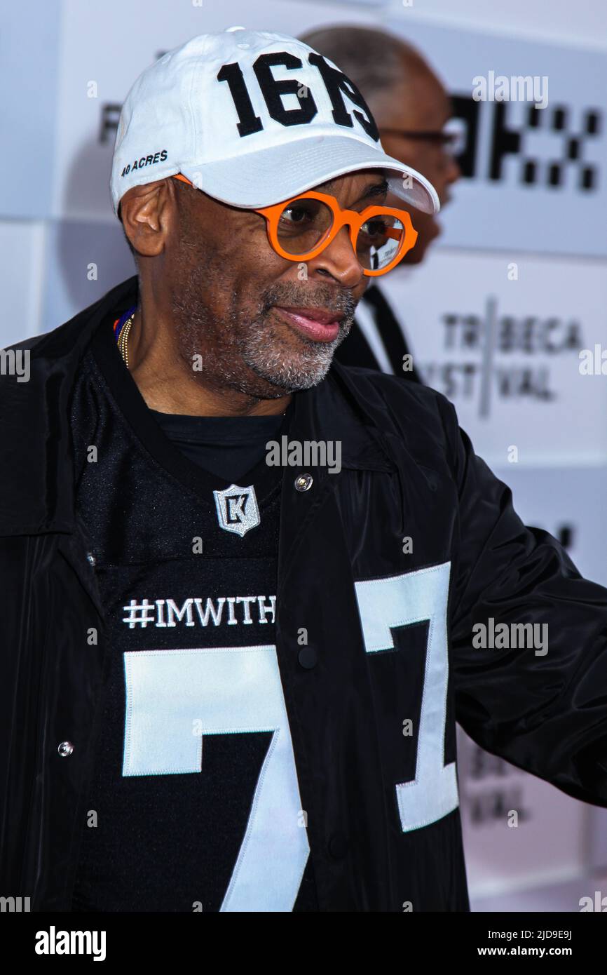 NEW YORK, NY, USA - JUNE 18, 2022 :  Spike Lee arrives at  'Loudmouth'  2022 Tribeca Film Festival at BMCC Tribeca Performing Arts Center Stock Photo