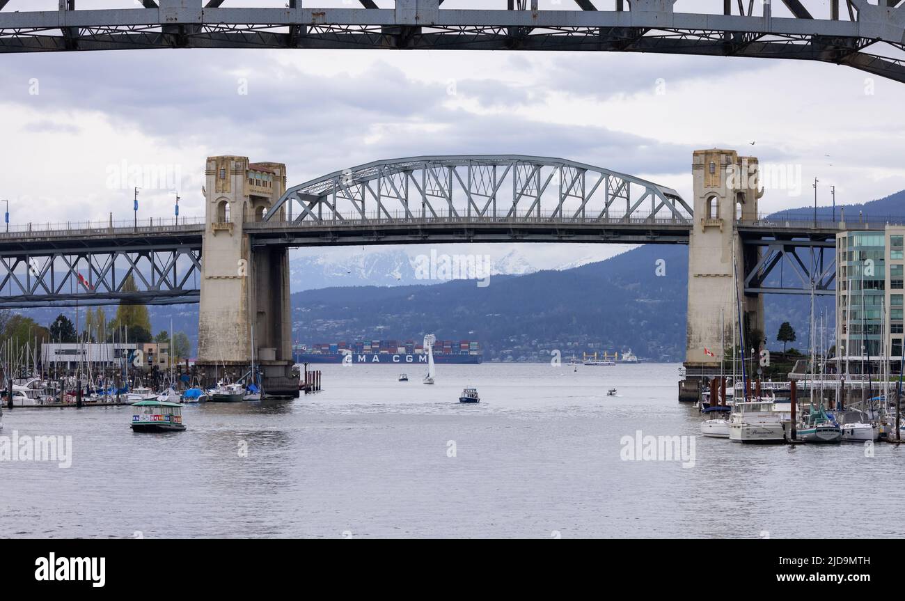 Burrard Bridge in False Creek, Downtown City on the West Coast of ...