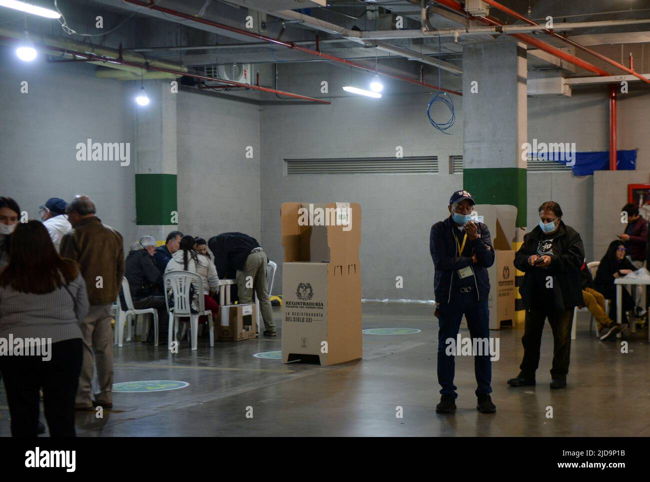 Colombia 2024 election polling stations second round