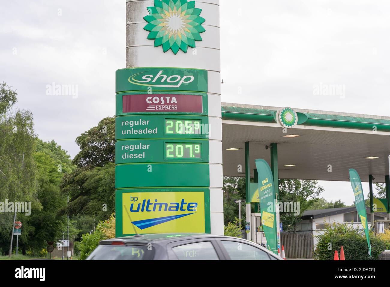 Two pounds per litre hires stock photography and images Alamy