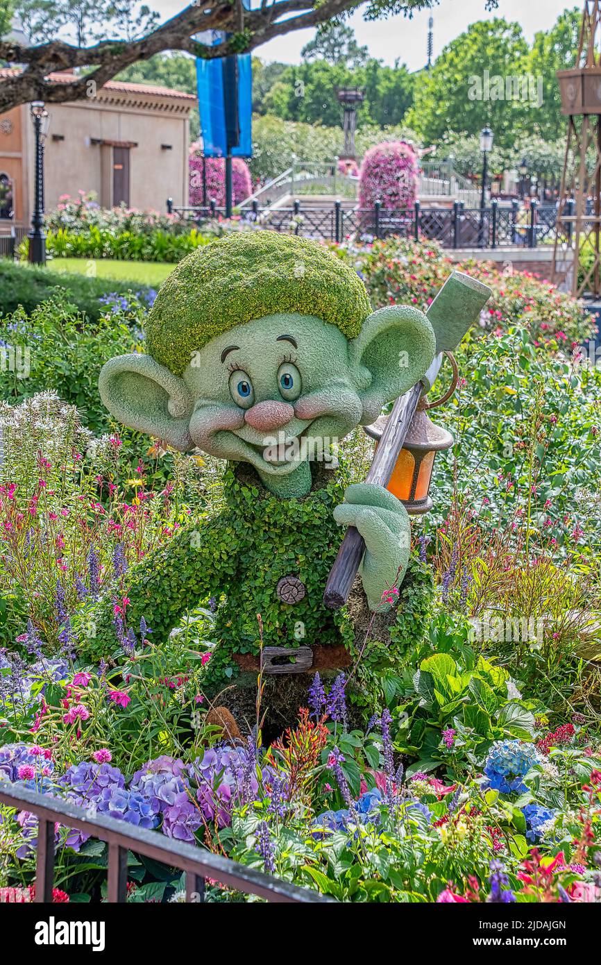 Dopey character topairy displayed at Epcot at part of the Flower and Garden festival Stock Photo