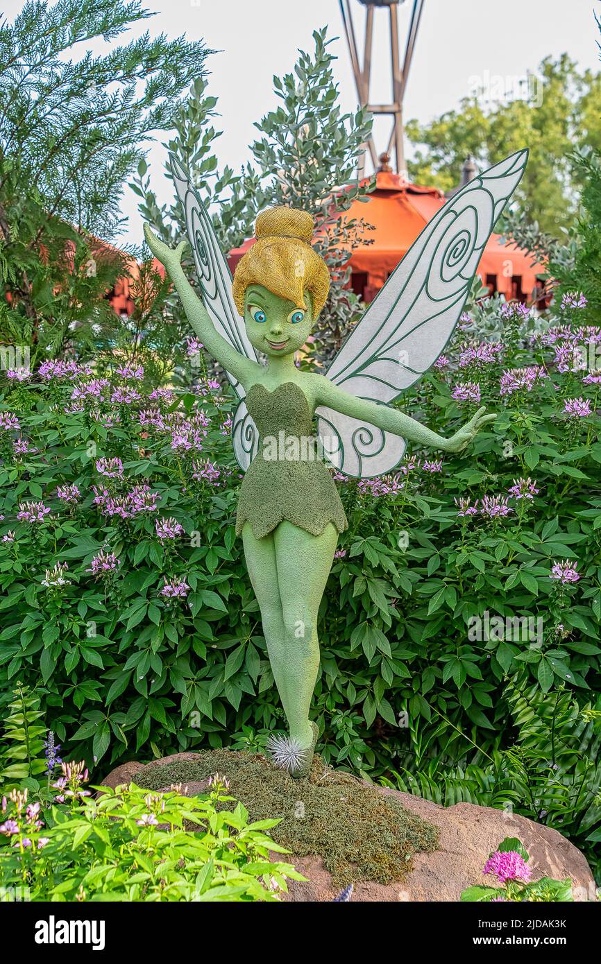 Tinkerbell character hi-res stock photography and images - Alamy