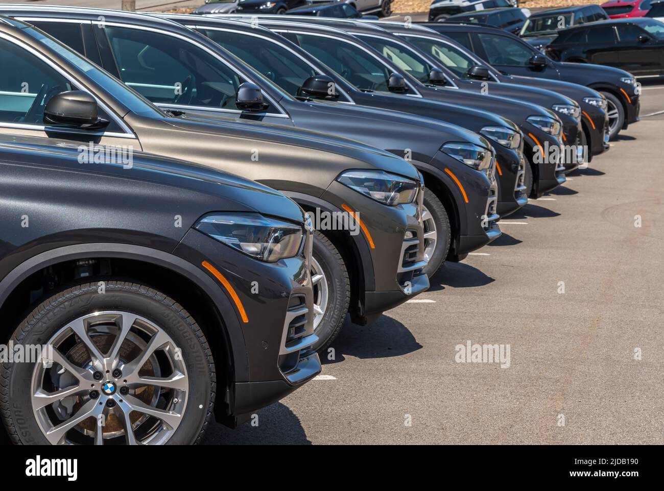 Bmw suvs hi-res stock photography and images - Alamy
