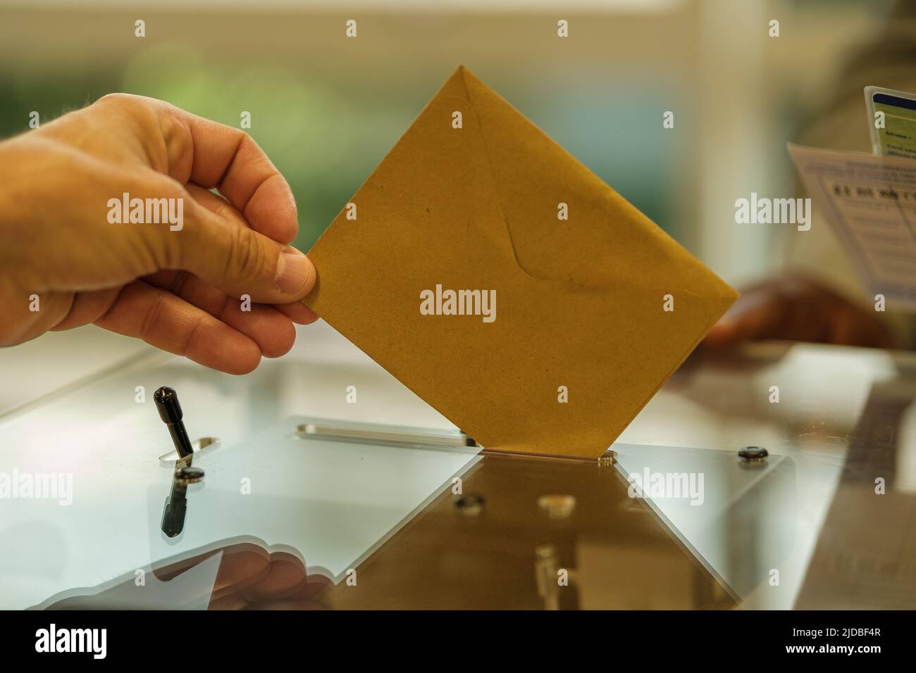 Polling booth hi-res stock photography and images - Alamy