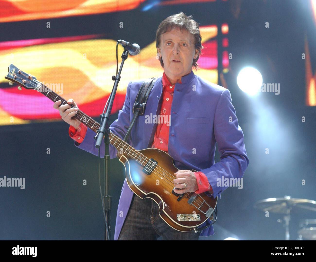 File photo dated 26/06/04 of Sir Paul McCartney who will become Glastonbury Festival's oldest ever solo headliner when he takes to the stage this weekend. Issue date: Monday June 20, 2022. Stock Photo