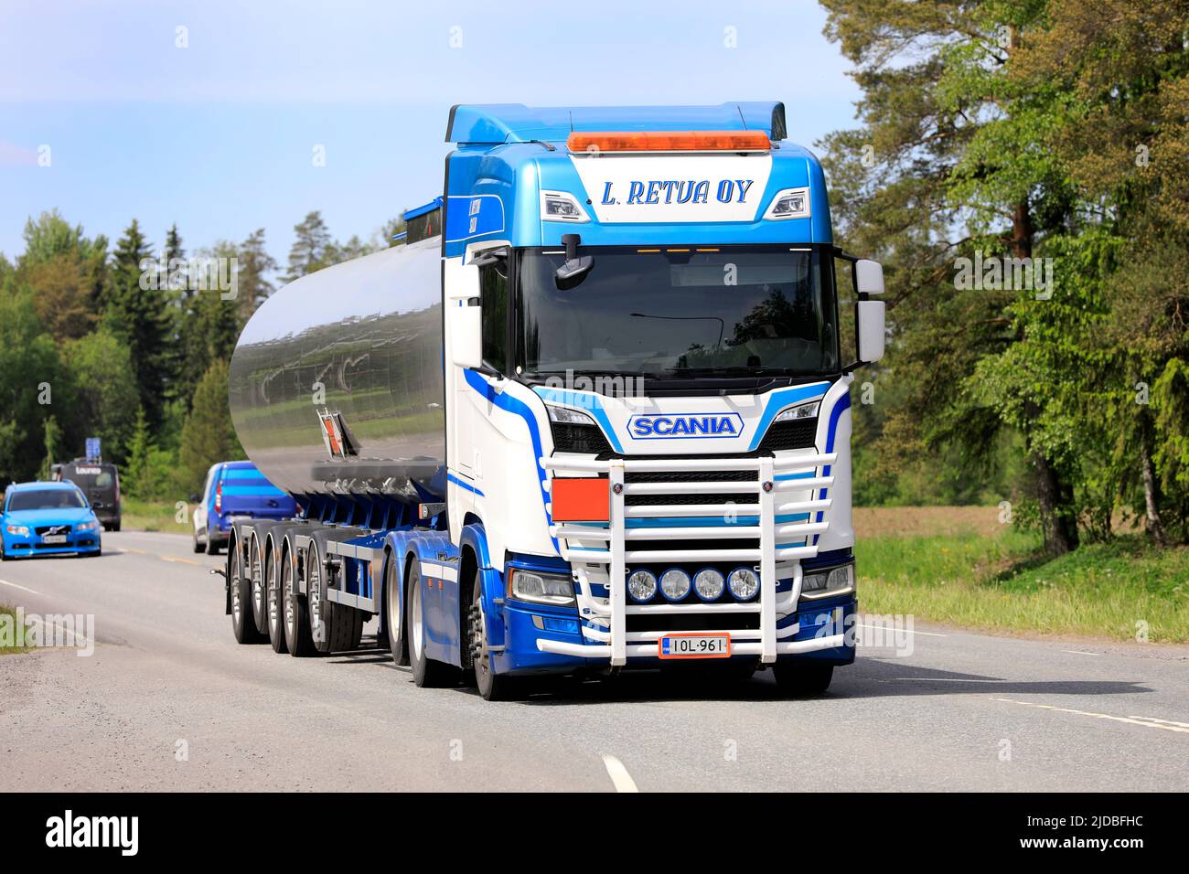 Customised Scania S truck of L Retva Oy pulls semi tank trailer in Highway 2 traffic in the summer. Jokioinen, Finland. June 10, 2022. Stock Photo