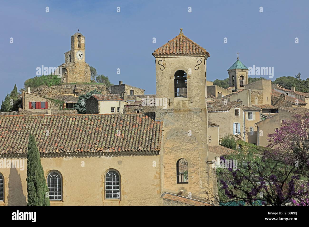 France, Vaucluse Lourmarin, classified village, view on the village from the castle Stock Photo